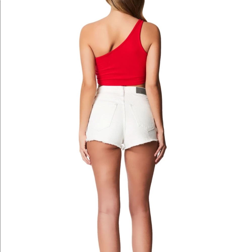 LF Emma & Sam One Shoulder Ring Crop Tank